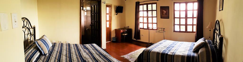 Hosteria San Carlos Tababela Quarto foto